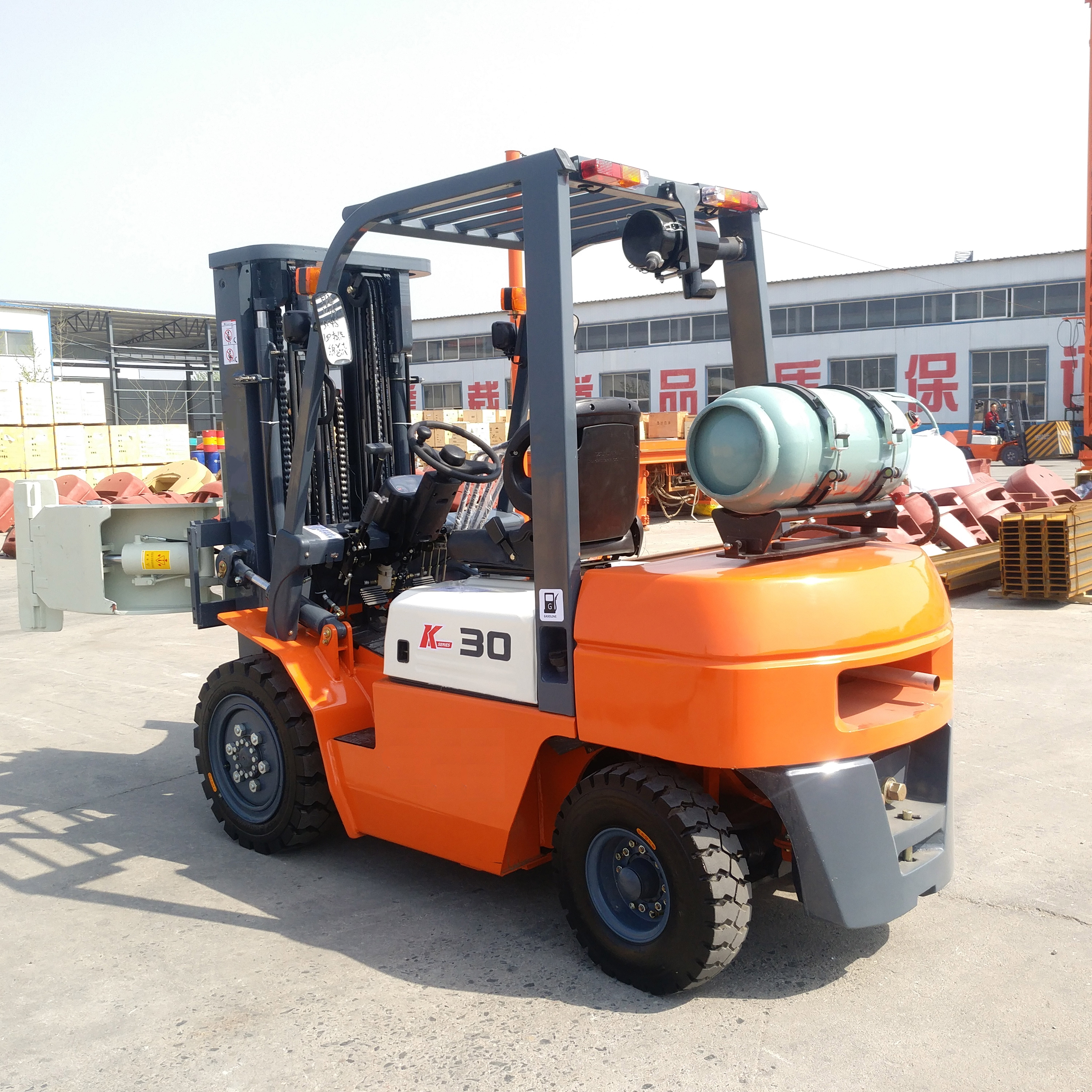 ຄວາມແຕກຕ່າງລະຫວ່າງລົດ Forklift ທີ່ໃຊ້ພະລັງງານ Propane ແລະກາຊວນ?